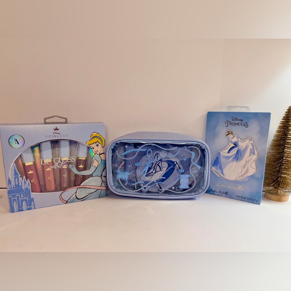 Disney Princess Cinderella Beauty Bundle